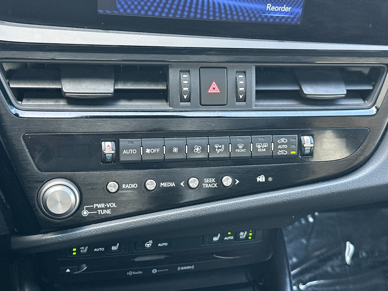 Used 2022 Lexus ES 350 w/ Premium Package image 22