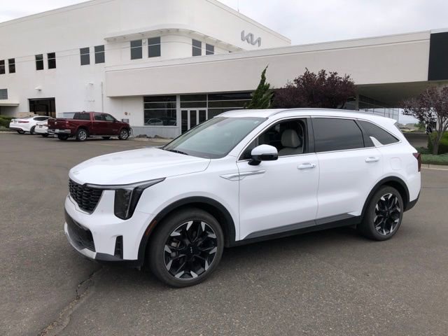 Certified 2024 Kia Sorento EX image 1