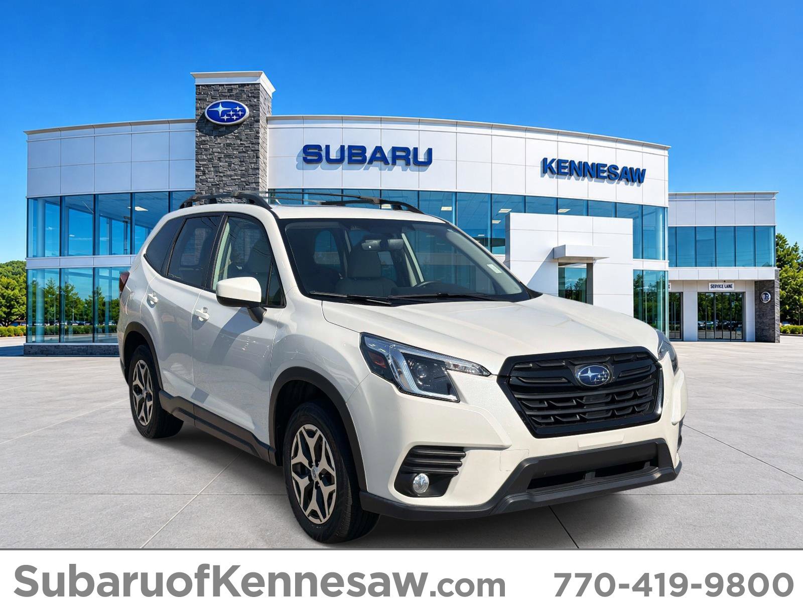 Used 2023 Subaru Forester Premium AWD/4WD image 1