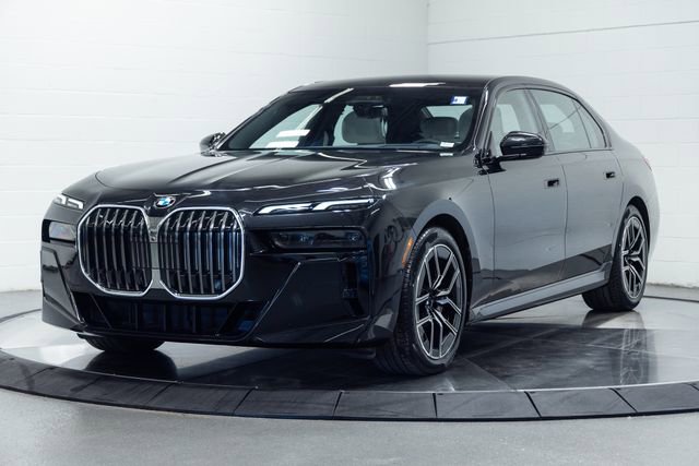 Certified 2023 BMW 760i xDrive AWD/4WD image 6