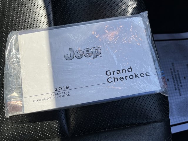 Used 2019 Jeep Grand Cherokee Limited w/ Luxury Group II AWD/4WD image 42