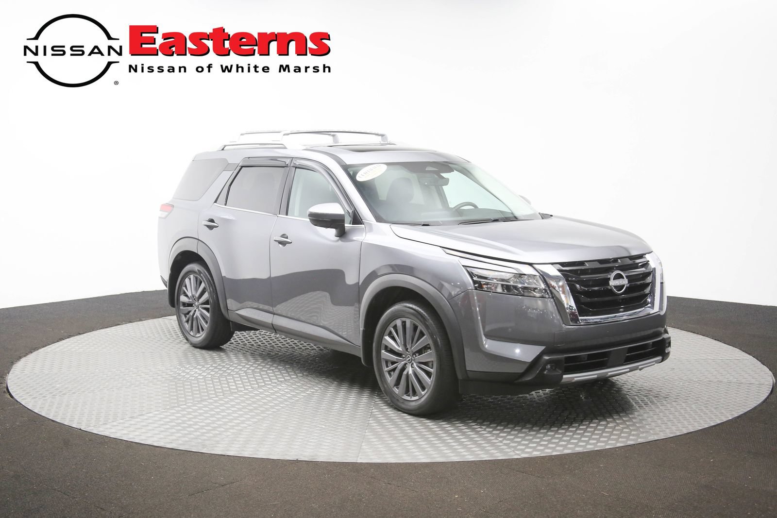 Used 2024 Nissan Pathfinder SL AWD/4WD image 49