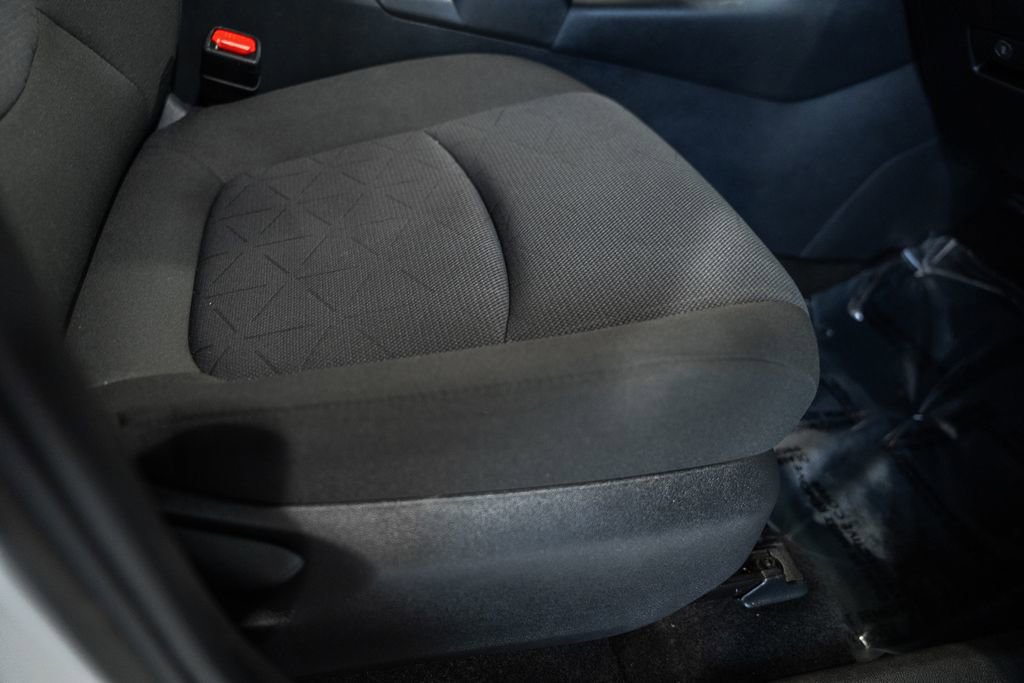 Used 2025 Toyota RAV4 XLE image 29