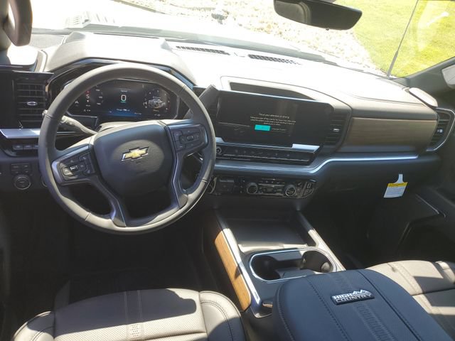 New 2026 Chevrolet Silverado 2500 High Country w/ High Country Premium Package AWD/4WD image 10