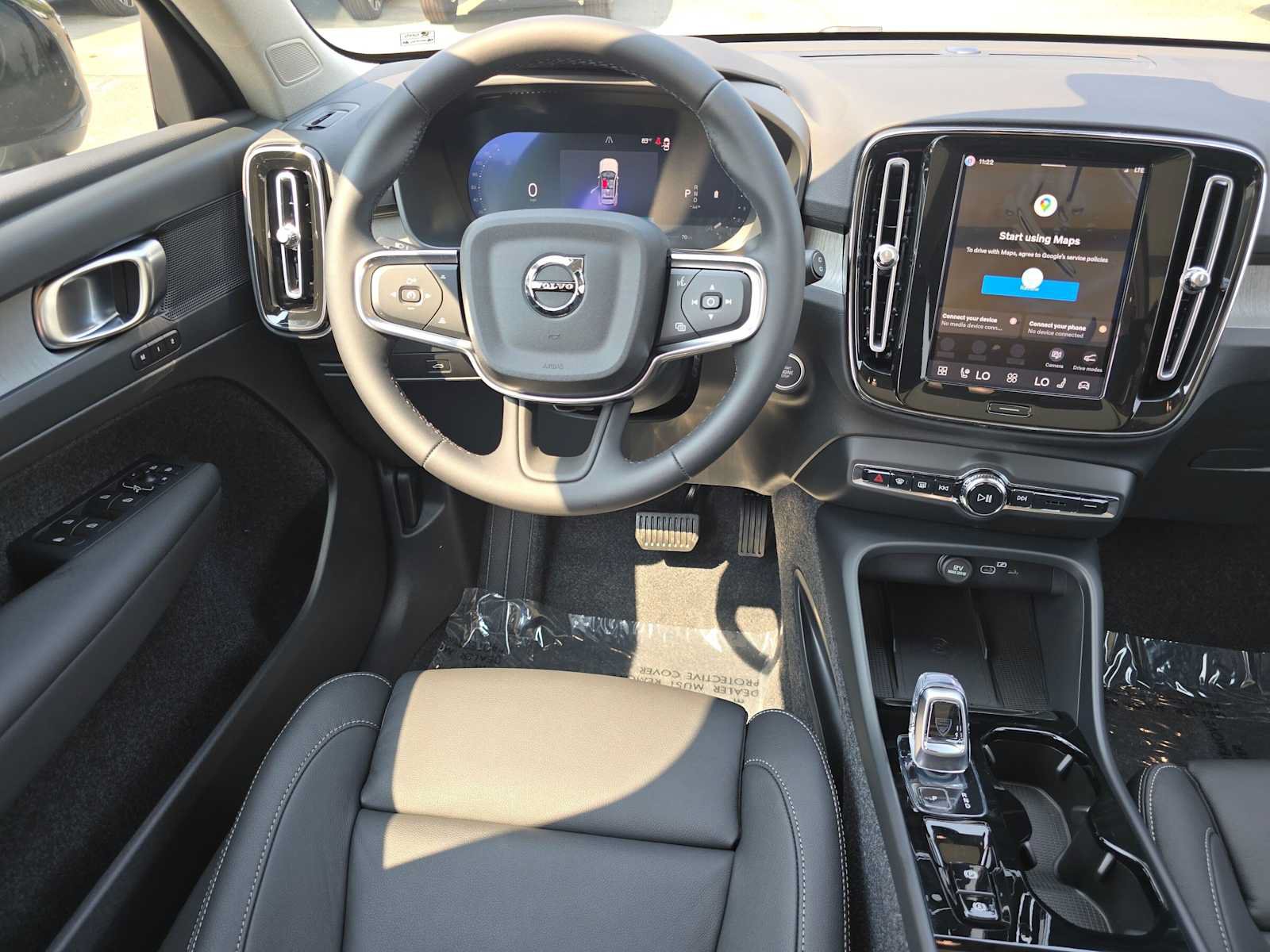 New 2026 Volvo XC40 B5 Plus w/ Protection Package Premier AWD/4WD image 17