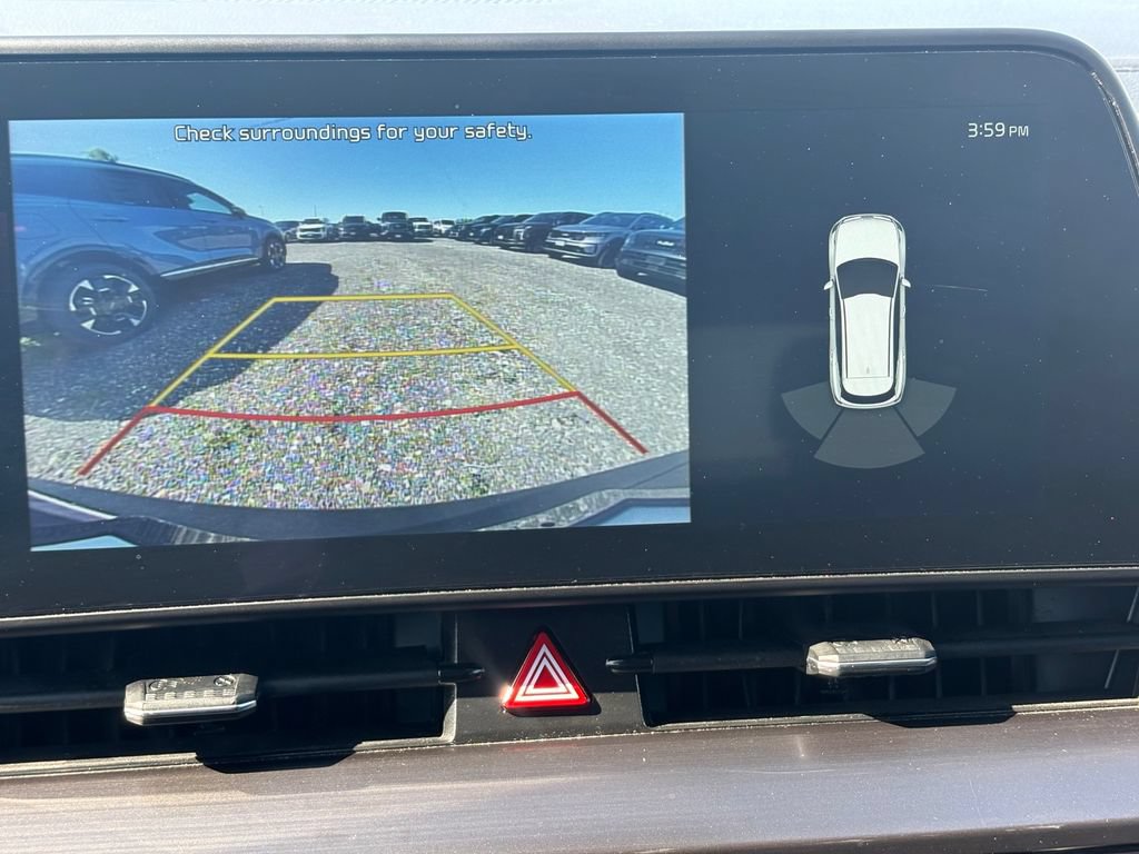 Used 2025 Kia Sportage EX FWD image 29
