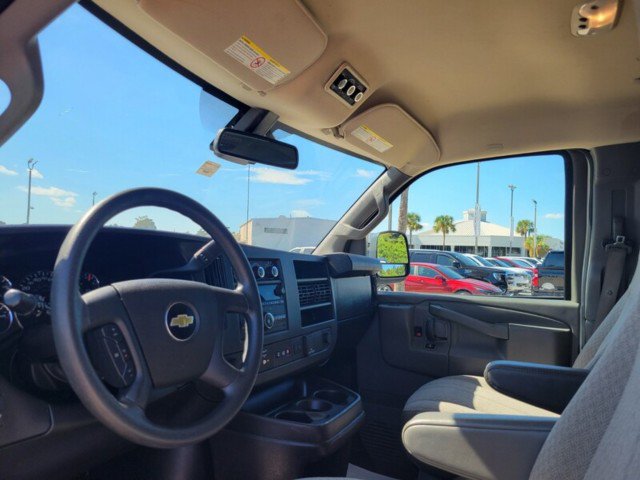 Used 2021 Chevrolet Express 3500 LT w/ LT Preferred Equipment Group RWD image 11