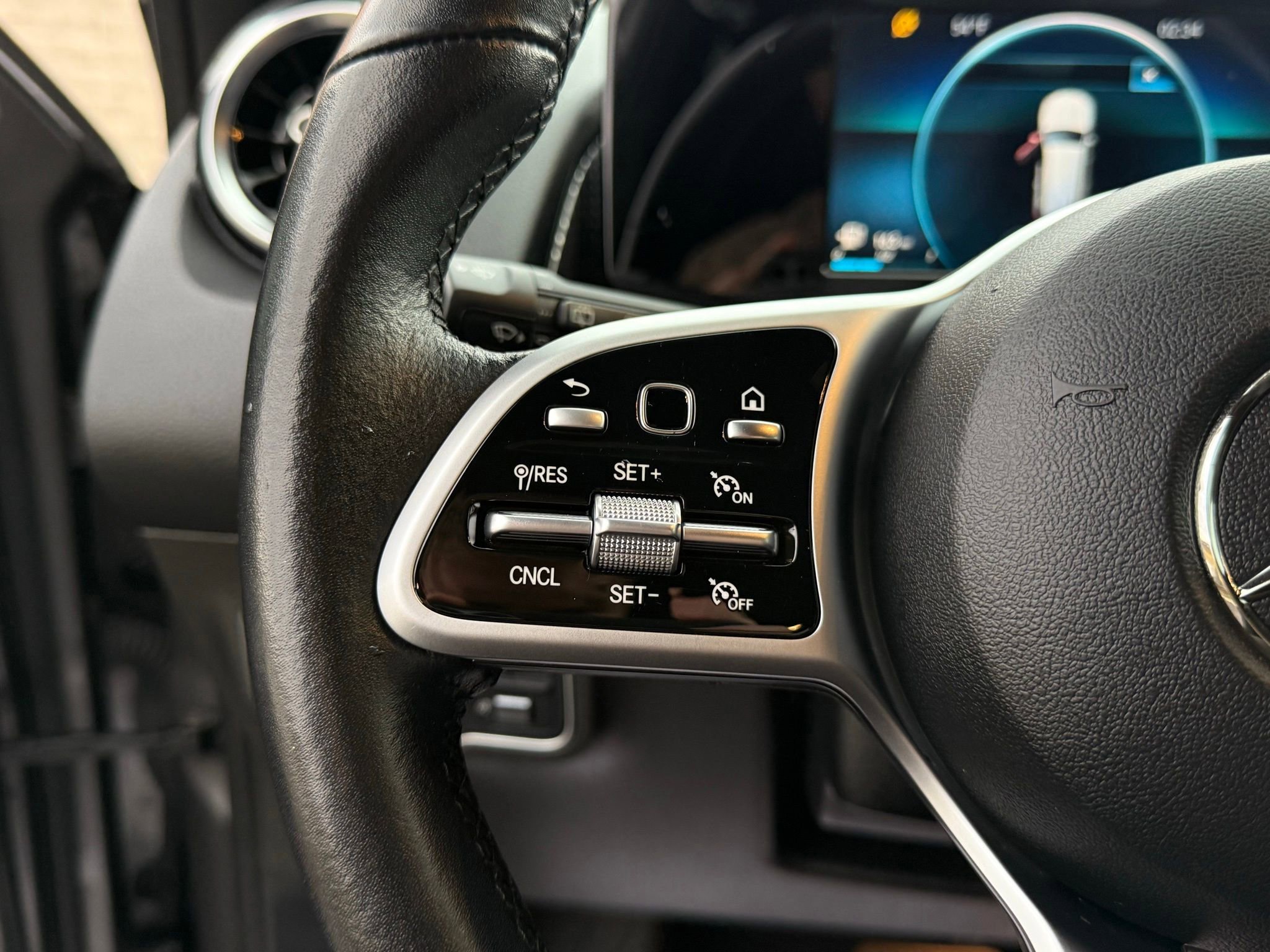 Used 2020 Mercedes-Benz GLB 250 4MATIC image 49