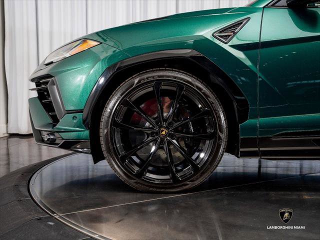 Used 2024 Lamborghini Urus S AWD/4WD image 12
