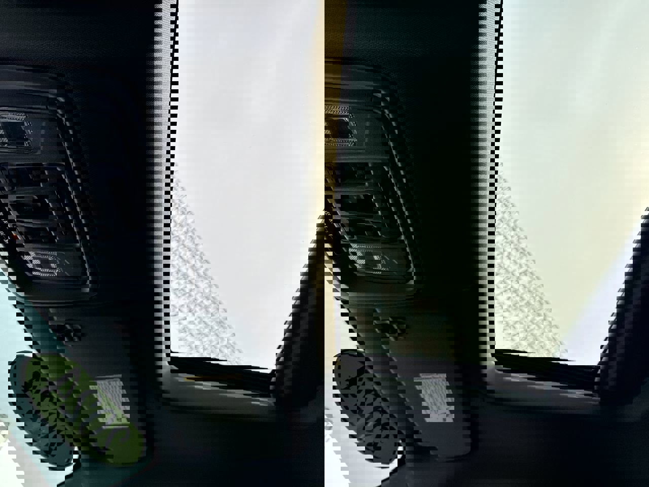 Used 2024 Chevrolet Silverado 2500 LTZ w/ LTZ Premium Package image 32