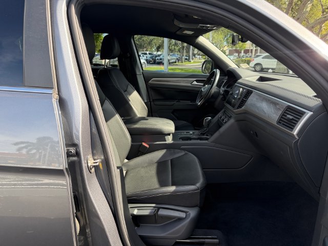 Used 2020 Volkswagen Atlas Cross Sport SE w/ Towing Package FWD image 21