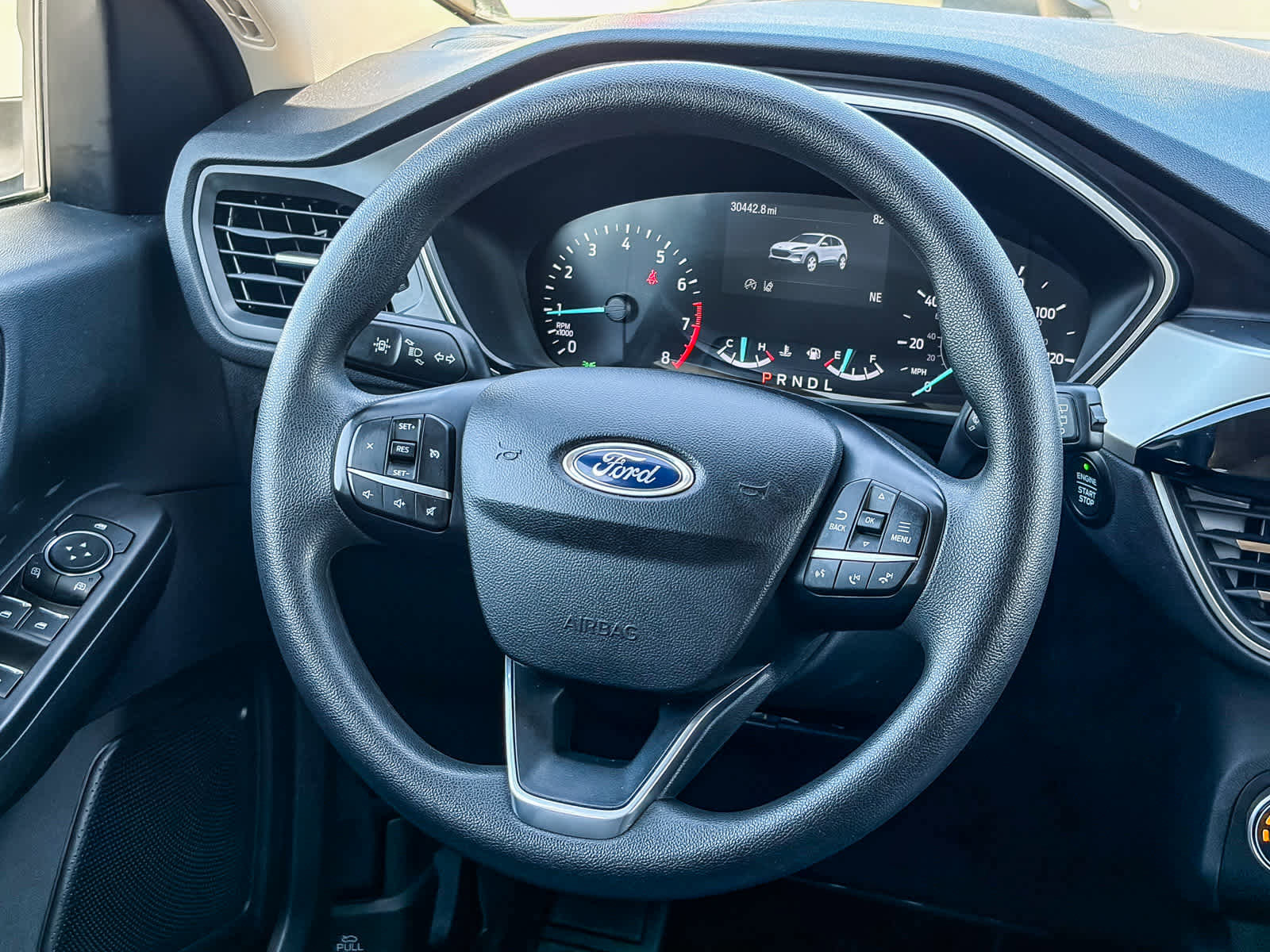 Used 2020 Ford Escape SE image 14