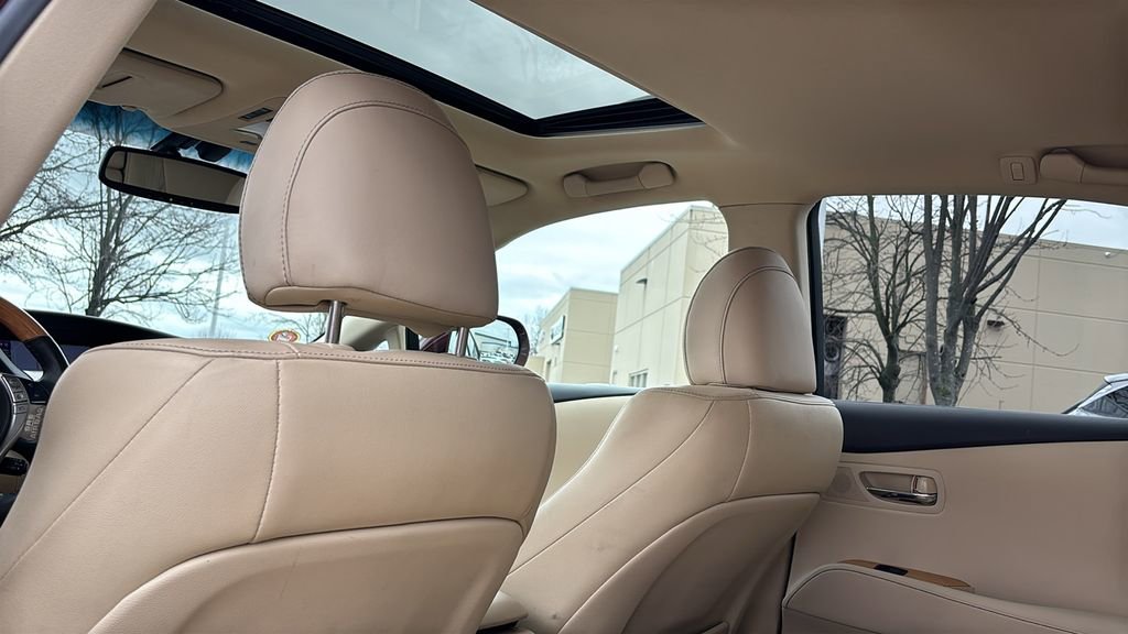 Used 2015 Lexus RX 450h AWD image 32