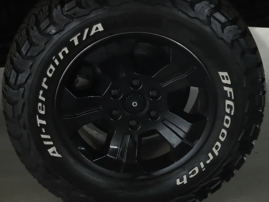 Used 2018 Chevrolet Silverado 1500 LTZ Z71 AWD/4WD image 39