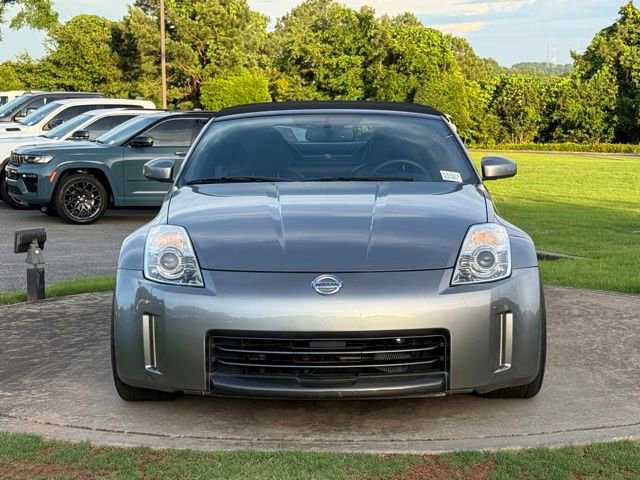 Used 2006 Nissan 350Z Touring RWD image 2