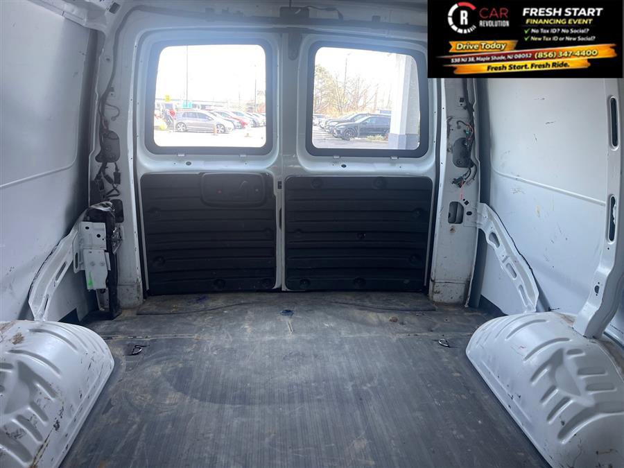Used 2020 Chevrolet Express 2500 w/ Driver Convenience Package RWD image 32