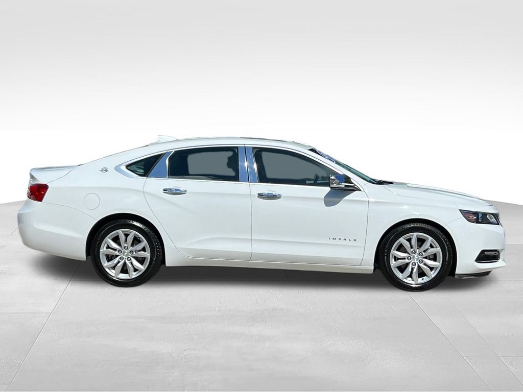 Used 2018 Chevrolet Impala LT w/ LT Leather Package FWD image 4