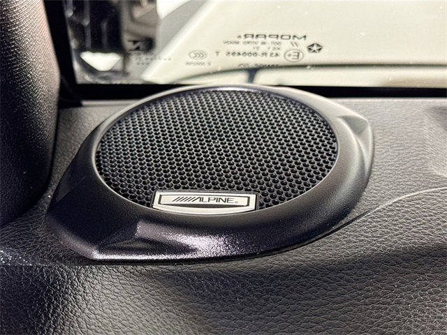 Used 2015 Jeep Wrangler Unlimited Rubicon image 11