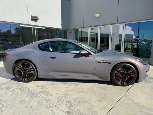New 2025 Maserati GranTurismo Folgore AWD/4WD image 2