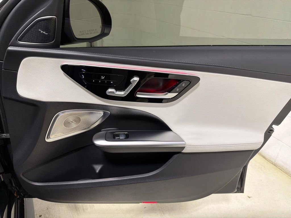 Used 2024 Mercedes-Benz C 300 4MATIC Sedan image 38
