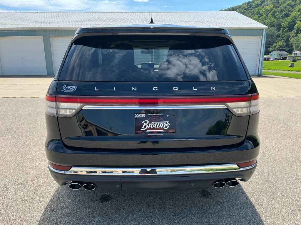 Used 2022 Lincoln Aviator Reserve w/ Equipment Group 201A image 7