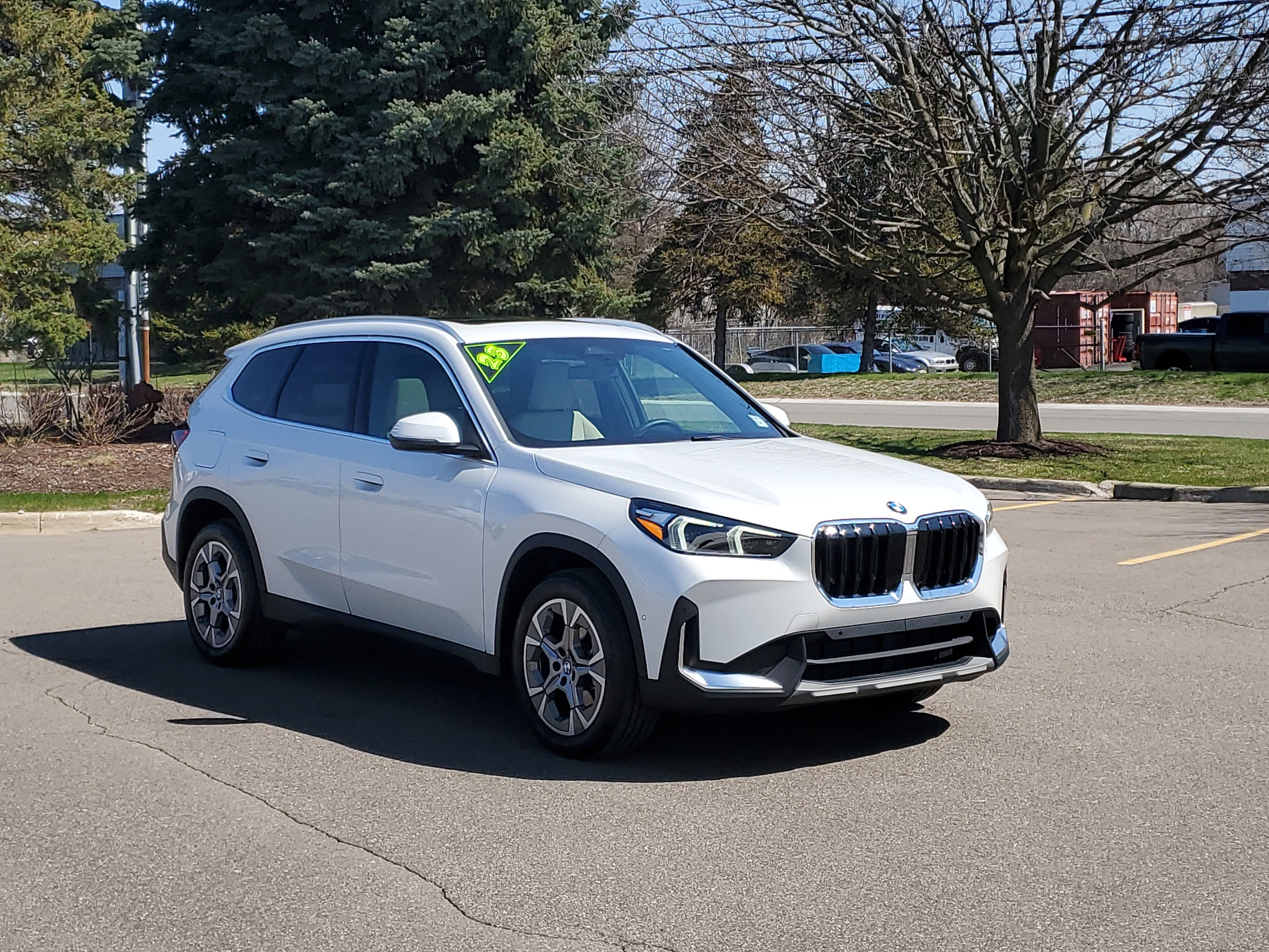 Certified 2023 BMW X1 xDrive28i w/ Convenience Package image 4