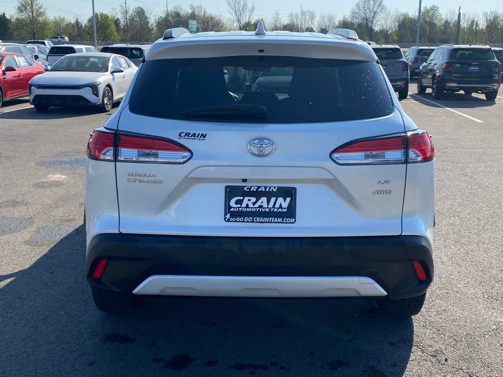 Used 2022 Toyota Corolla Cross LE w/ Moonroof Package image 6