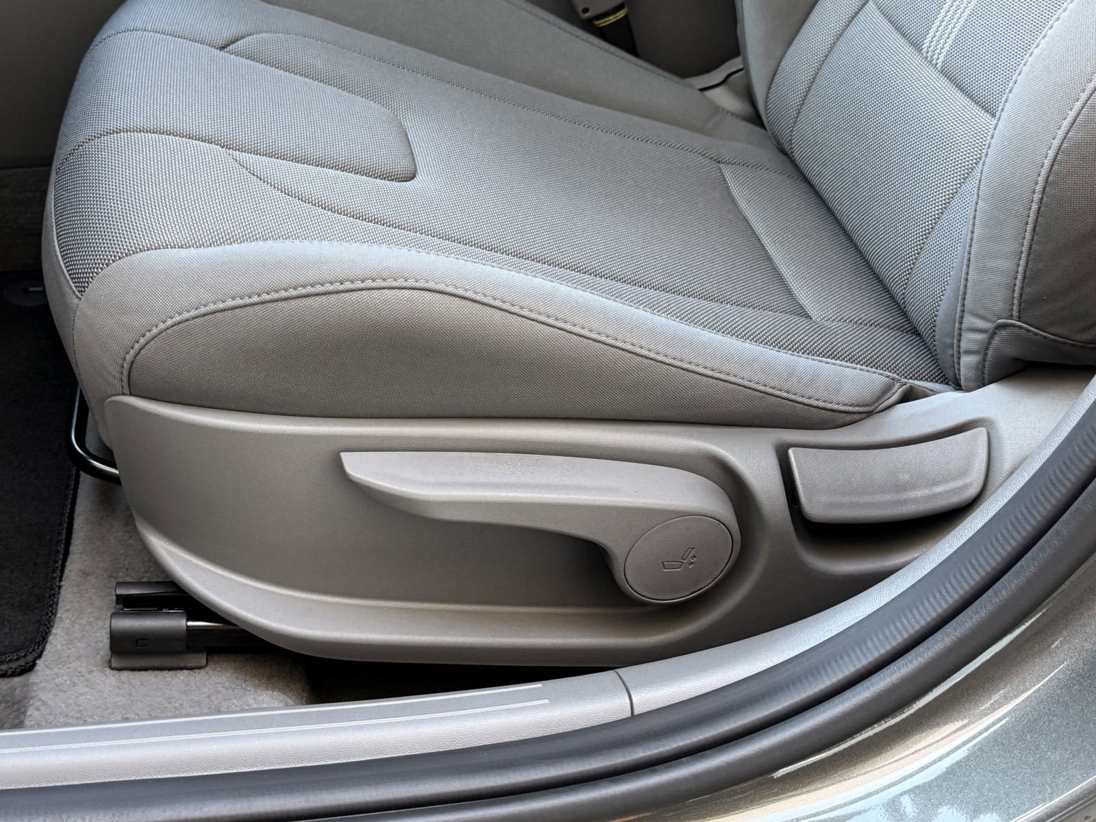 New 2026 Hyundai Elantra SE FWD image 28