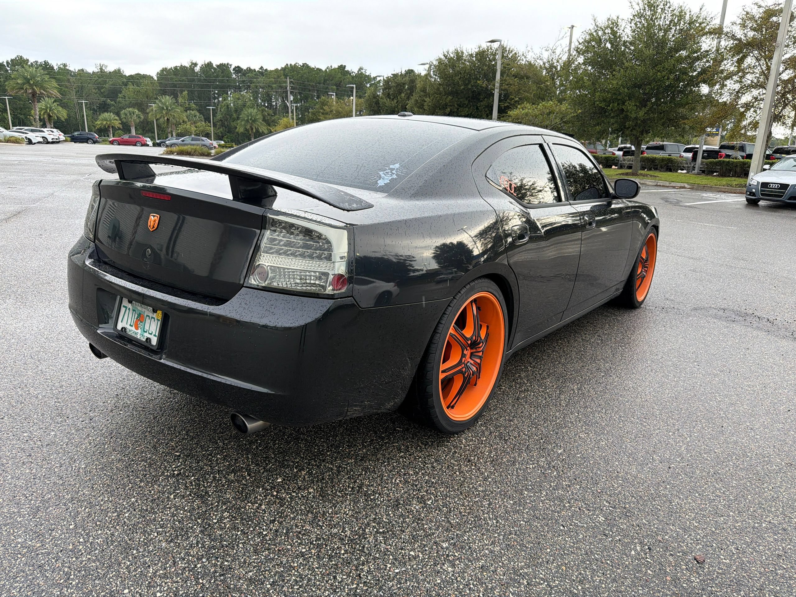 Used 2010 Dodge Charger RWD image 7