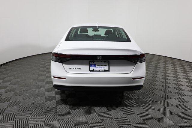 Used 2023 Honda Accord EX image 6