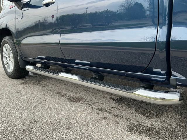 Used 2022 Chevrolet Silverado 1500 LTZ image 12