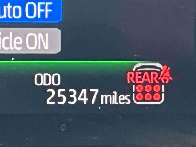 Certified 2025 Toyota Sienna LE image 30