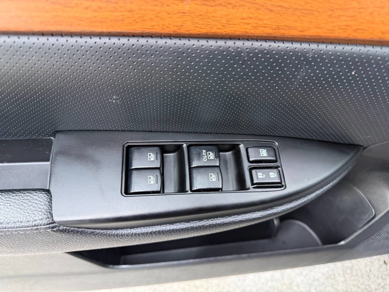 Used 2014 Subaru Outback 2.5i Limited w/ Moonroof Package image 13