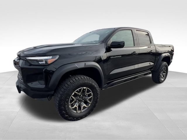 Used 2024 Chevrolet Colorado ZR2 w/ Technology Package AWD/4WD image 4