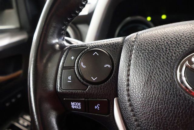 Used 2017 Toyota RAV4 Limited image 20
