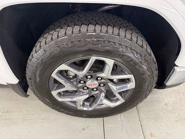 Used 2025 GMC Sierra 1500 SLT w/ SLT Premium Plus Package image 4