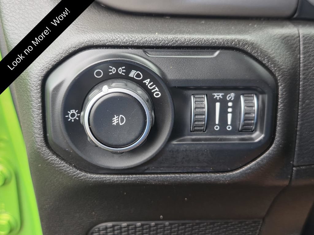 Used 2019 Jeep Wrangler Unlimited Rubicon AWD/4WD image 25