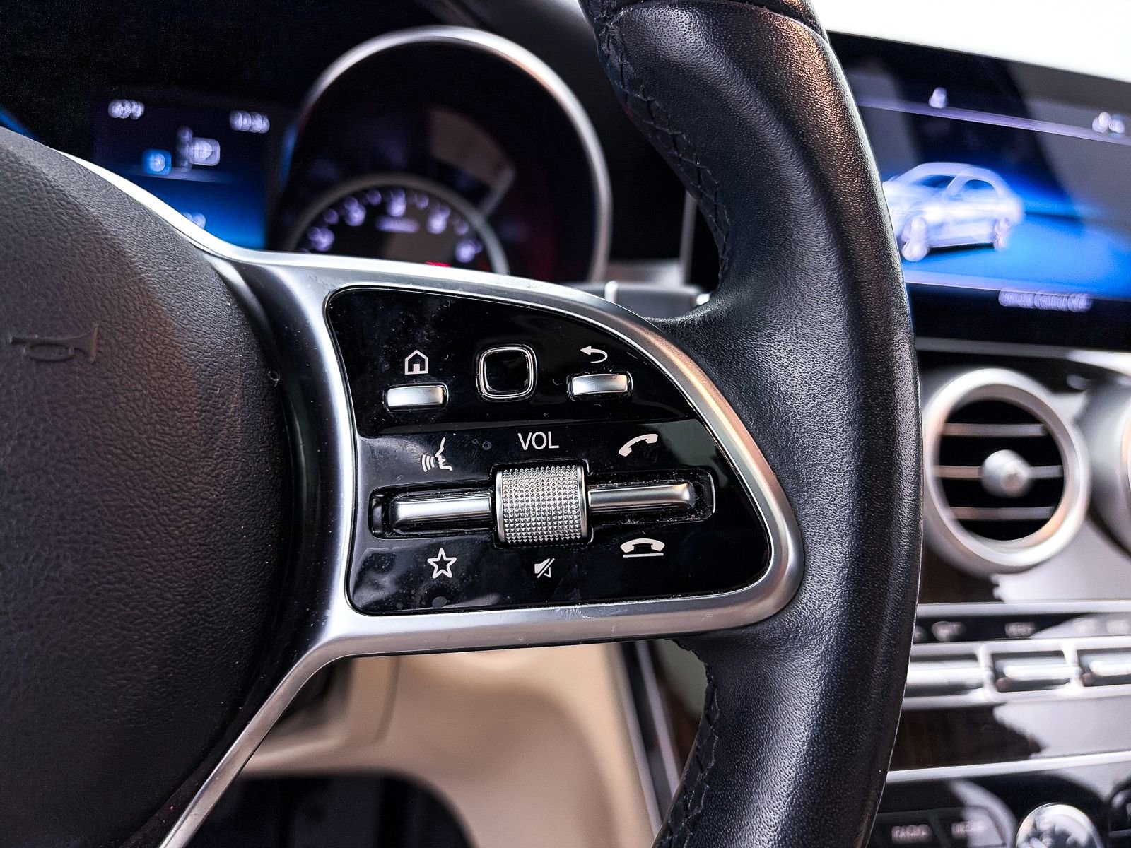 Used 2020 Mercedes-Benz C 300 Sedan image 30