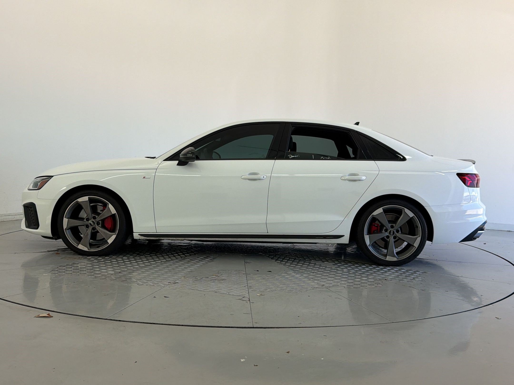 Used 2023 Audi A4 2.0T Premium Plus w/ Premium Plus Package AWD/4WD image 2