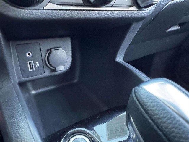 Used 2020 Nissan Kicks S image 30