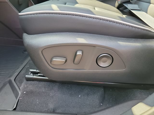 New 2026 Buick Enclave Preferred w/ Power Package AWD/4WD image 16