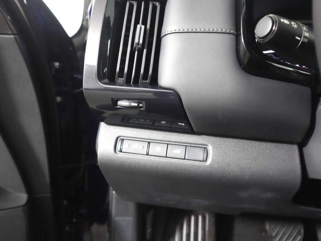 New 2026 Nissan Pathfinder SV image 15