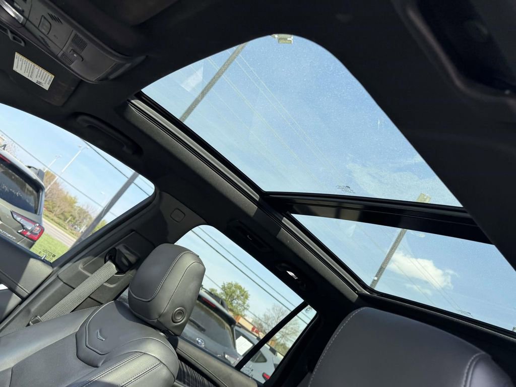 Certified 2022 Cadillac XT6 Premium Luxury w/ Technology Package image 19