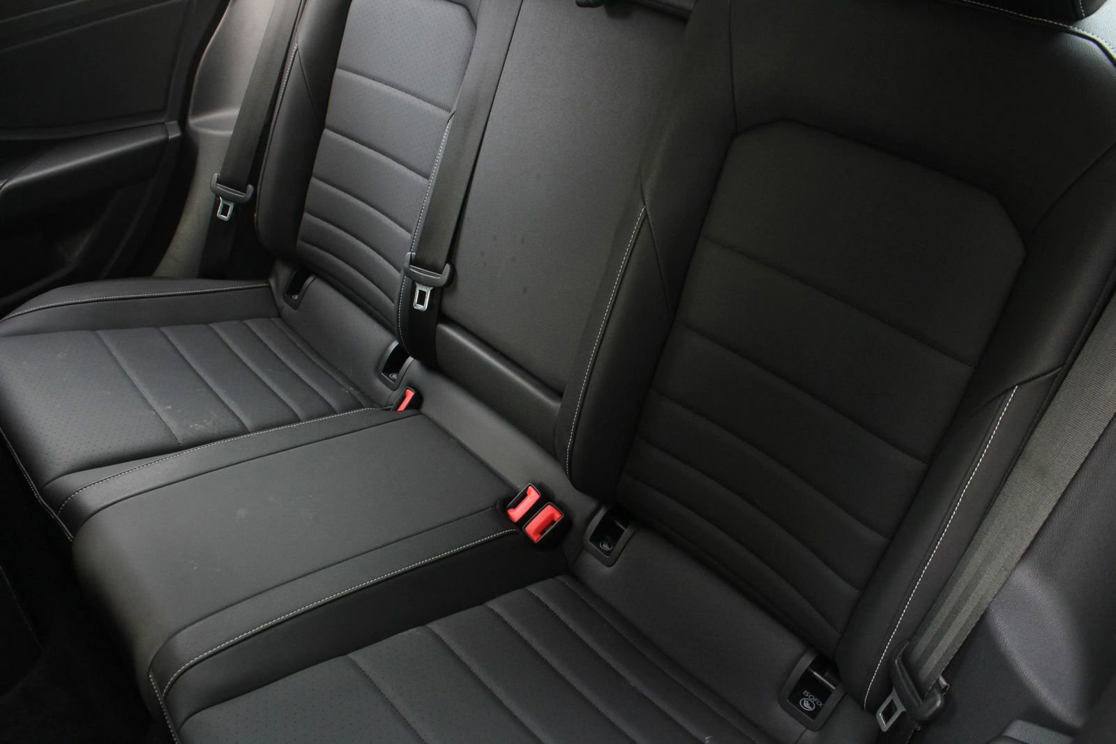 Used 2024 Volkswagen Jetta SE FWD image 16