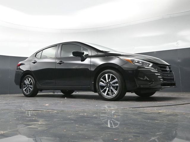 Used 2025 Nissan Versa SV w/ Trunk Package image 32