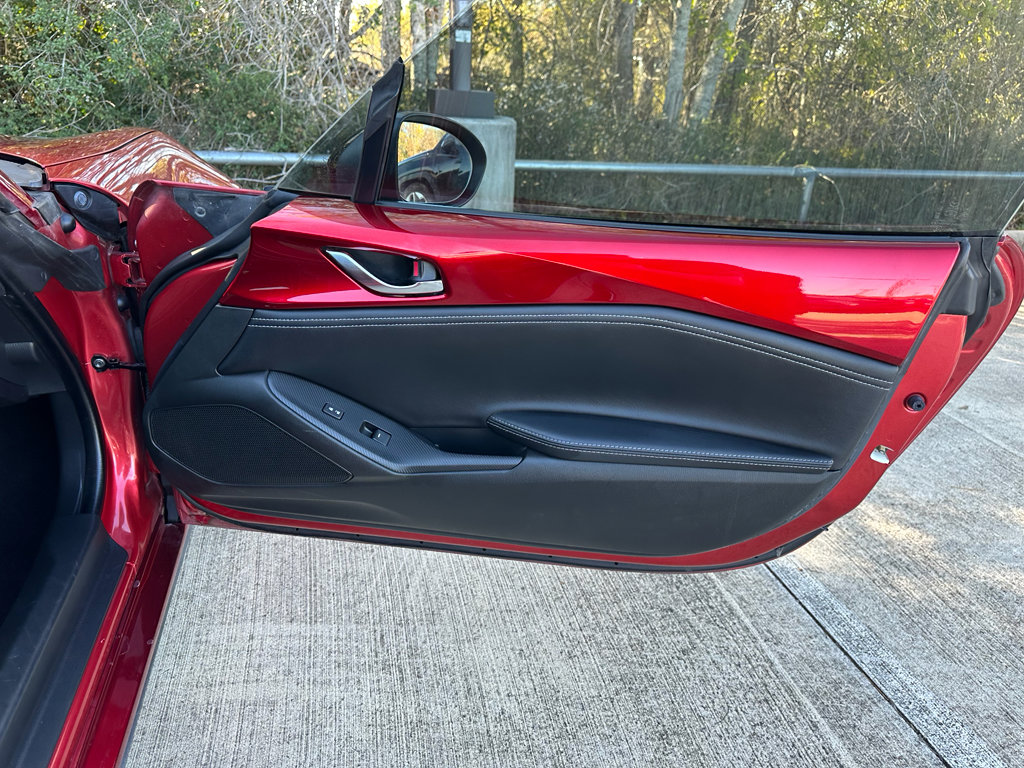 Used 2021 MAZDA MX-5 Miata RF Club image 10