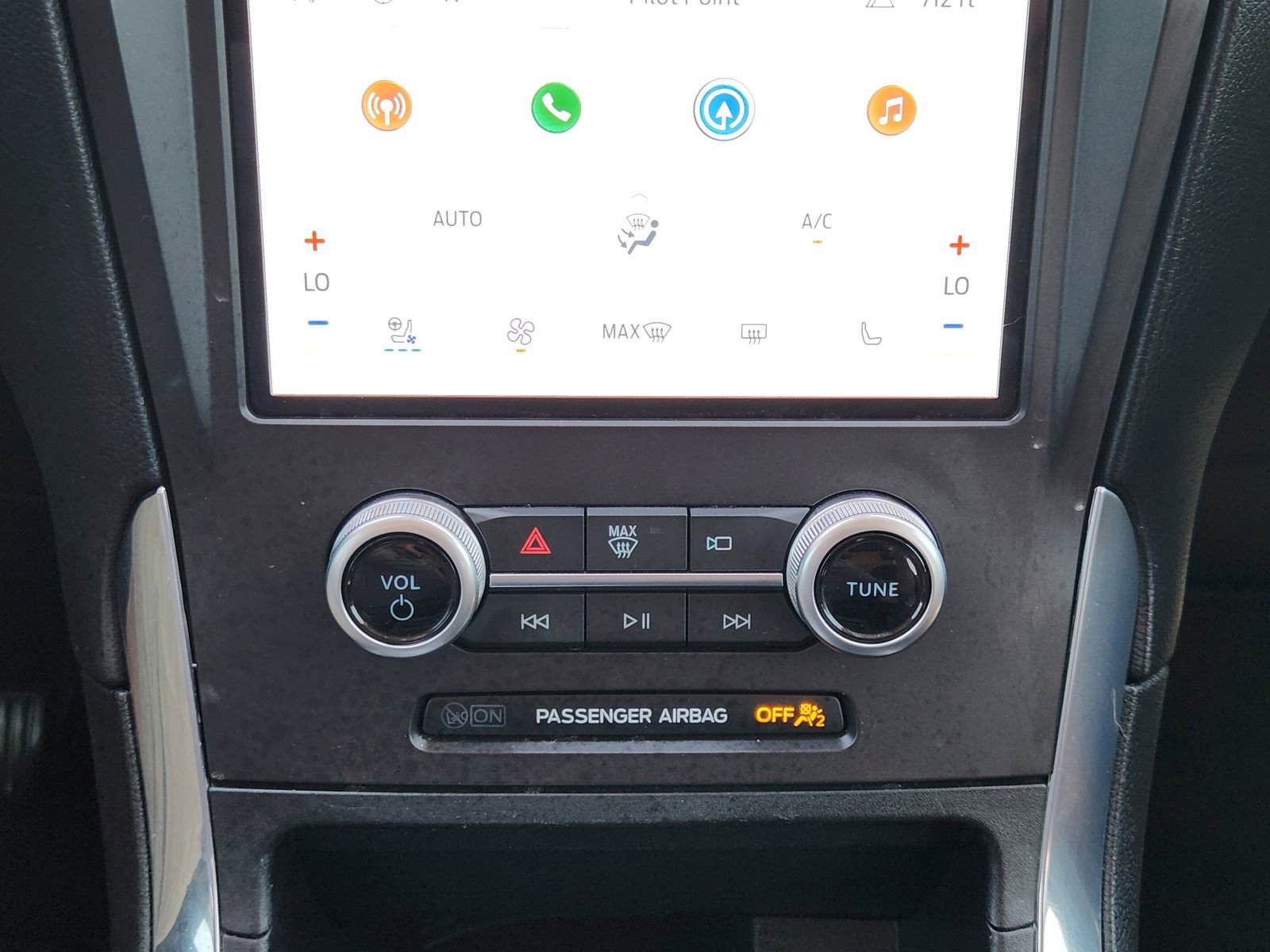 Used 2021 Ford Edge Titanium w/ Equipment Group 301A image 20