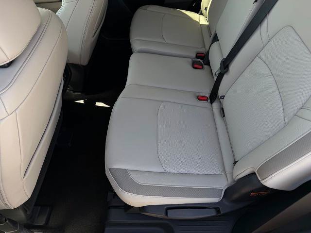 New 2026 Nissan Pathfinder SL FWD image 11