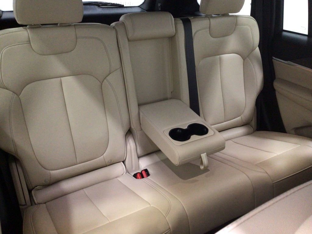 Used 2023 Jeep Grand Cherokee Limited w/ Trailer Tow Prep Group (B) image 25