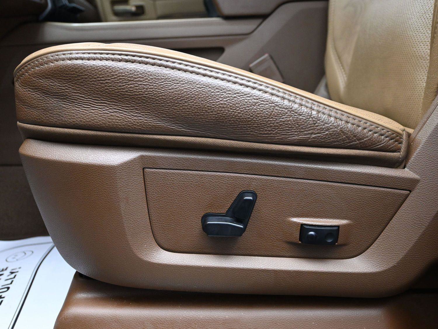 Used 2023 RAM 2500 Limited image 25